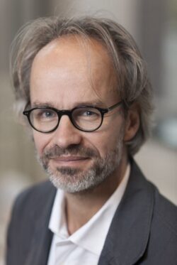 Prof.dr.ir. Arjan van Timmeren