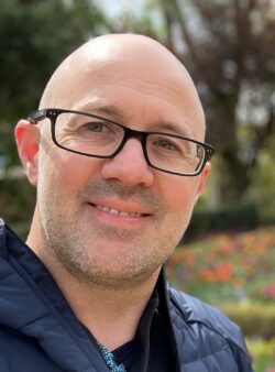 Dr Stephen Moody